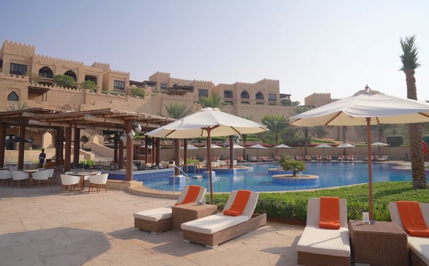 anantara-qasr-al-sarab-main-pool-1