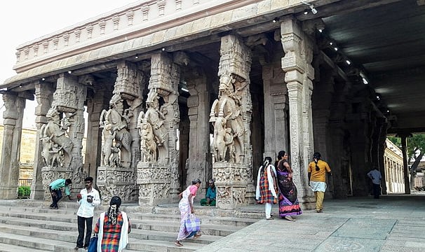 Horse Mandapam at Srirangam Temple – South India travel