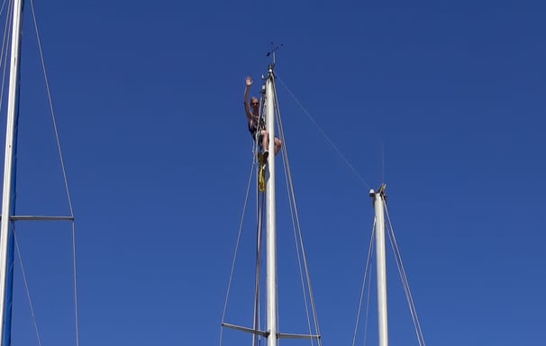 Werkzaamheden in de mast bij Sisu Repair