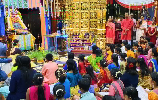 thevaram performance by Majai Laxmi and thevaram students