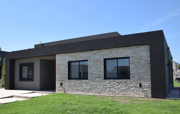 frente de casa en barrio privado