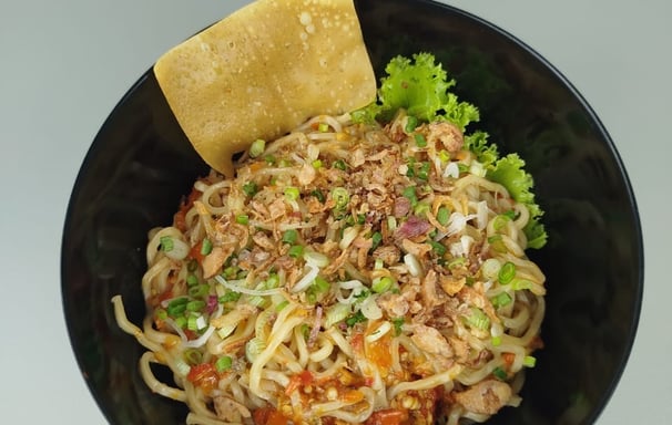 Mie Polos NYOSS