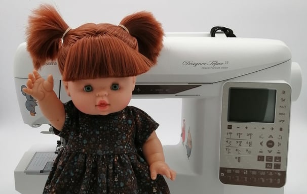 Minikane doll Gabrielle and Husqvarna sewing machine