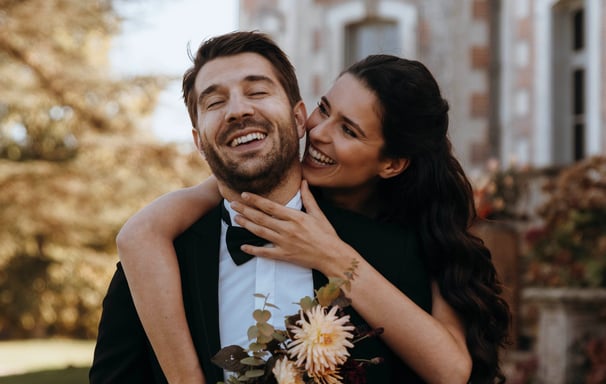 Photographe de mariage dans un château à Frouzins : capturez des moments magiques et élégants dans un cadre historique et ra