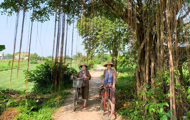Hop on a bicycle and explore the peaceful countryside paths around Saigon Garden Homestay.
