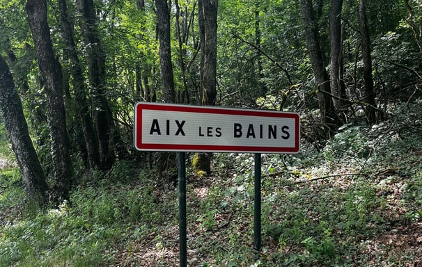 Panneau d'entrée d'Aix les Bains