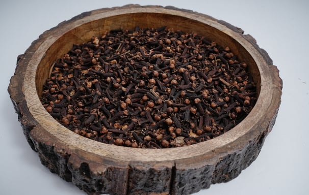 Clove placed on a wooden container