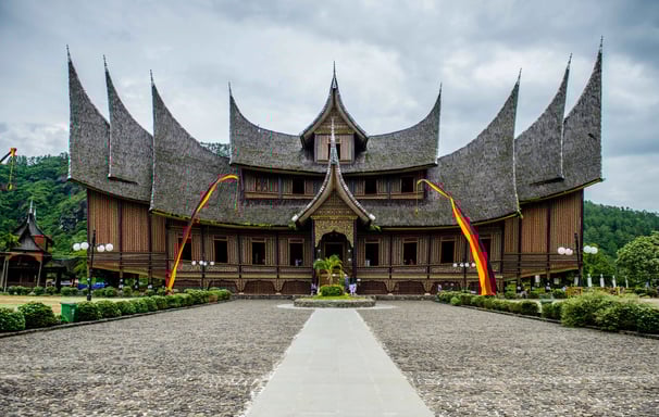 pakej padang minang village