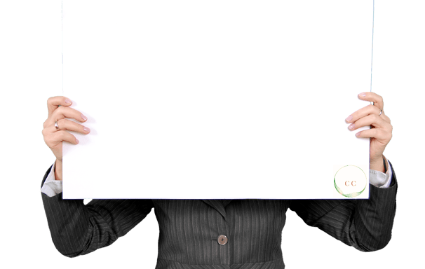 femme portant un tableau blanc qui couvre son visage et son buste, mon entreprise