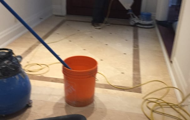 Polishing Crem Marfil Marble to beautiful shine with diamond resin pads and Floor restoration machine