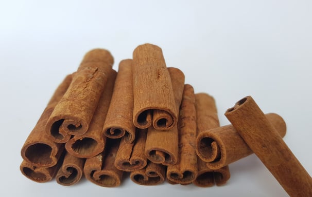 Cinnamon stick image