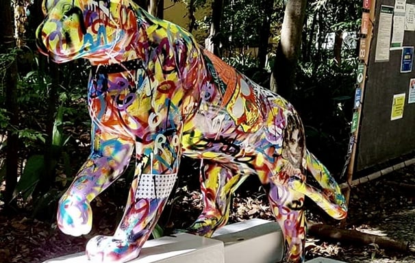 A Jaguar Parade, uma exposição de arte urbana, foi realizada em São Paulo.