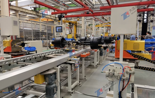 全自动车轴装配线-高精度工业机器人操作	Konson Axle Assembly Line Solutions