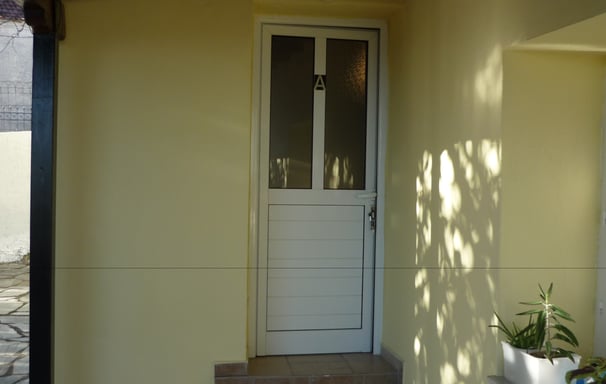 Entrance of Nakou's Hosue Liopraso Trikala vacation 