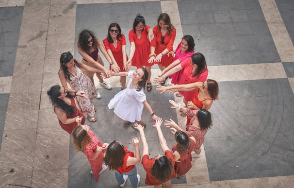 photographie d'un groupe. de copines. en EVJF