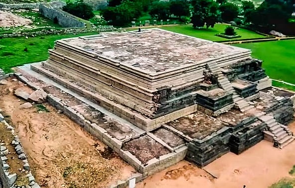 Mahanavi Dibbha Hampi - Hyderabad to Bangalore tour package