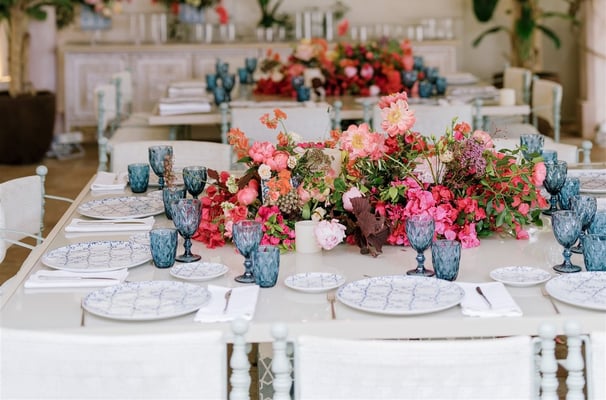 Elegant lunch setup with floral decor at Villa El Rincon, Marbella
