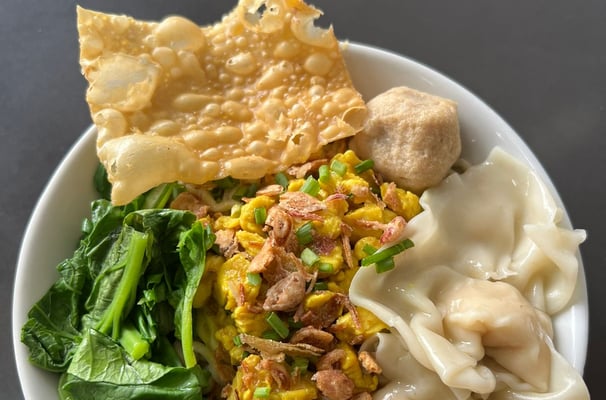 Mie Komplit KARE