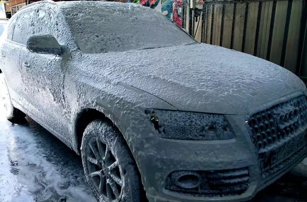 Exterior Detailing Image “Professional mobile car detailing service washing and waxing"