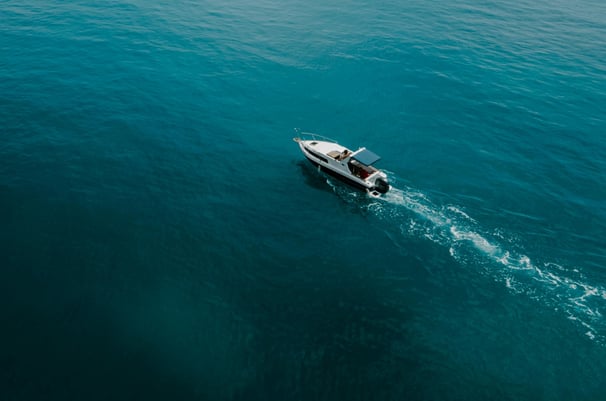 a boat in the water with a boat in the water