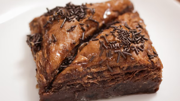 cocoa Middle Eastern cake
