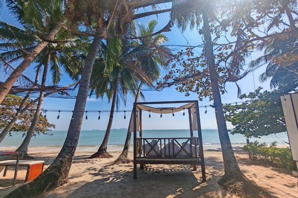 To the moon, Thung Makham Chumphon