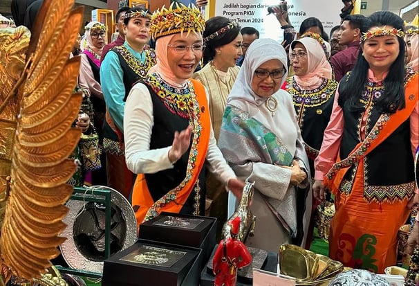 Kunjungan Ibu Wakil Presiden di NBAS Kotagede Stand
