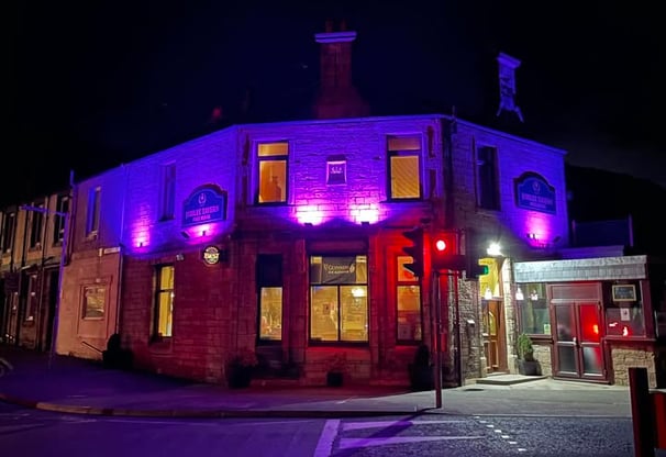 outside view of jubilee pub at night