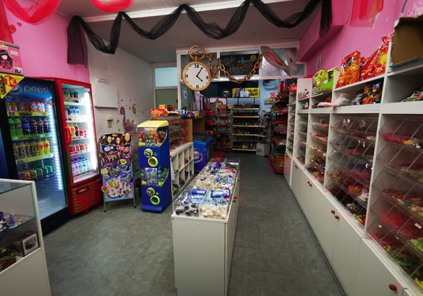 Tienda de gominolas y juguetes