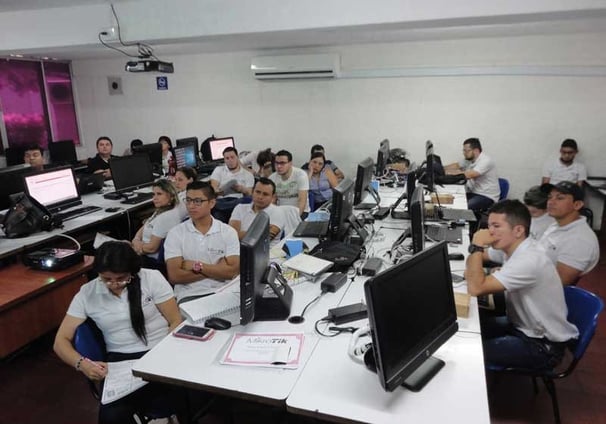 MTCNA MIKROTIK CURSO DE REDES ISP APRENDER REDES