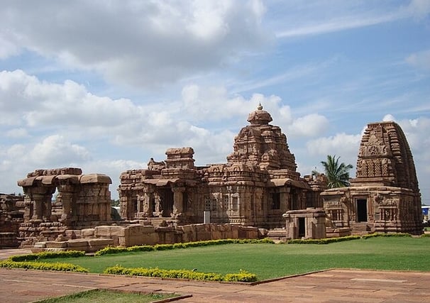 UNESCO Temple complex Pattadkal - Hyderabad to Bangalore tour package