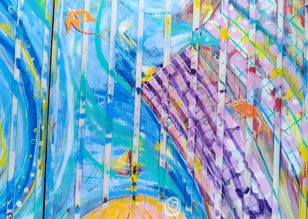 détail d'une fresque représentant une Sao paulo sous marine peuplée de créatures mystiques