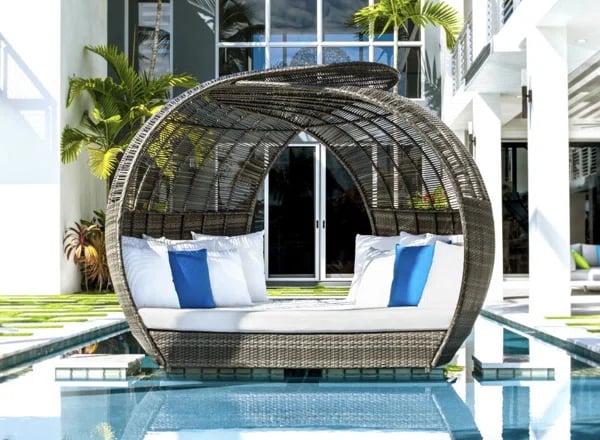 outdoor-daybed-luxury