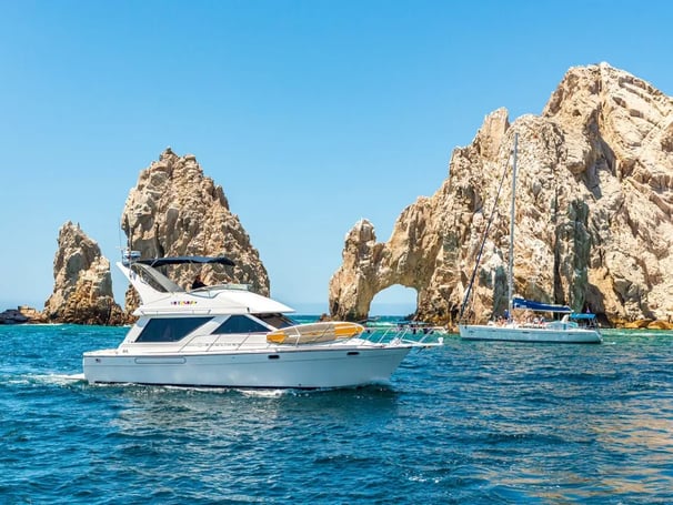 yate bayliner 44 en renta cabo san lucas el arco