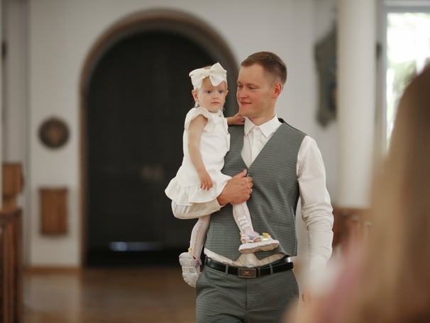 Krikštynų apranga ir atributika 