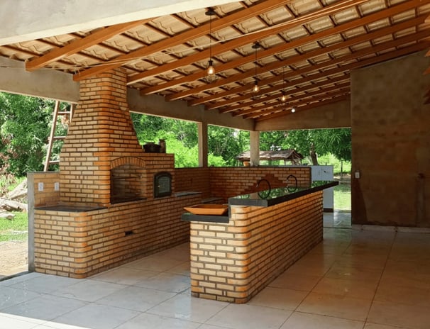 Churrasqueira e forno de pizza: seu espaço gourmet completo!