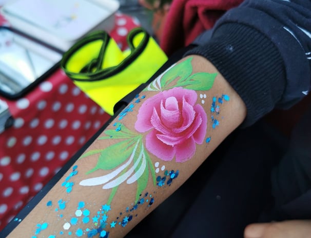 Rose Schminkmotiv Kinderschminken Pinselbunt Pinneberg