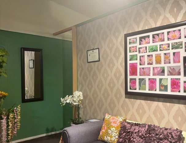 Welcoming reception area of Ashburton Thai Massage & Spa with friendly staff ready to assist clients