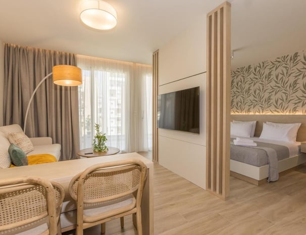 Vallaniou 11 Piraeus, bedroom apartment, 2025, wooden furniture, large tv