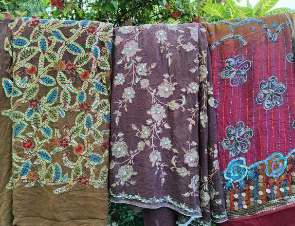 pre-loved embroidery sari of silk/chiffon/georgette. Available for sale per piece wise