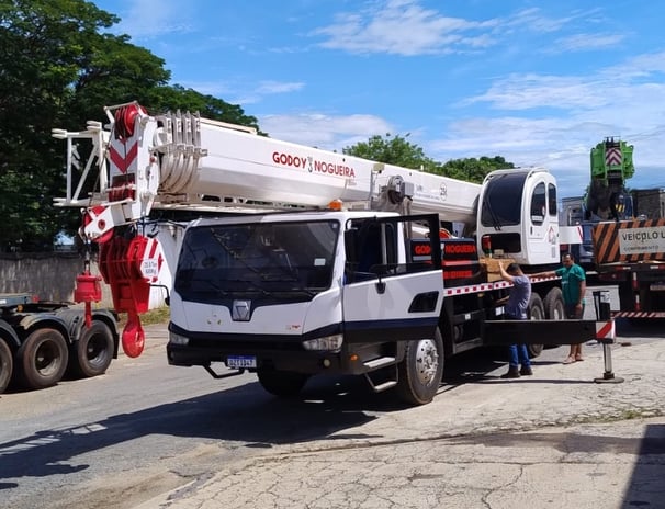aluguel de guindaste em Goiânia