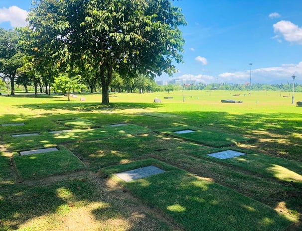 Heritage Park Lawn Lot