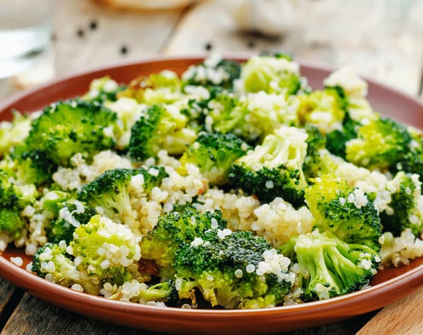 broccoli quinoa bowl
