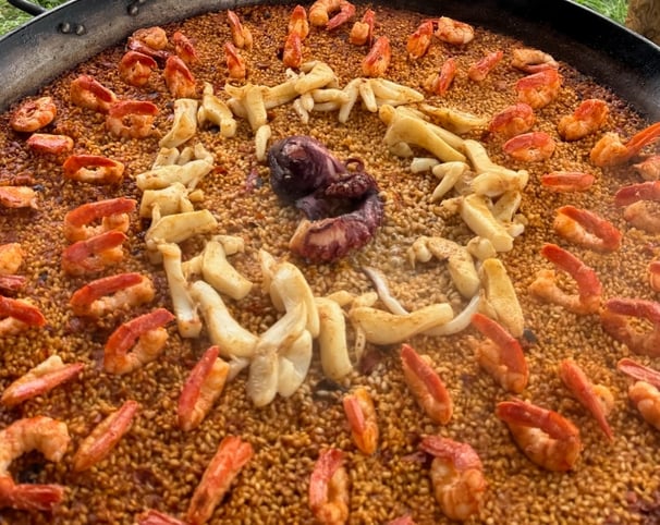 Paella de marisco con cigalas – Catering Rollo Privado Barcelona eventos