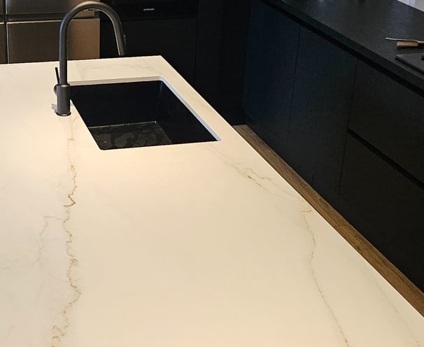 Laminam - Oro del jerte