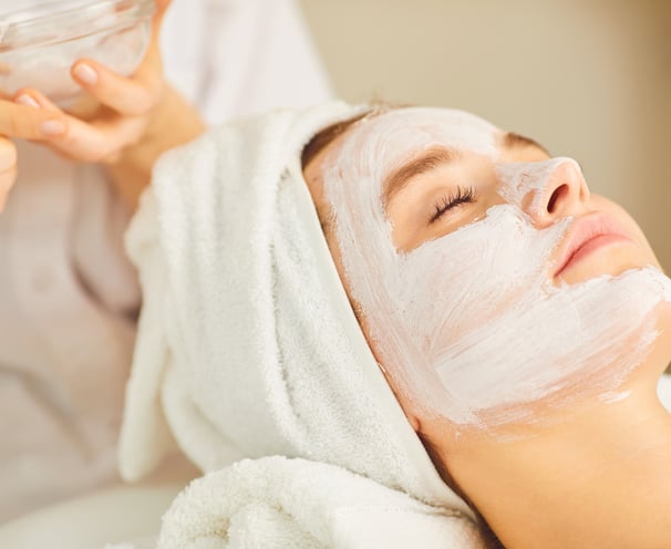 منتجات تجميل طبيعية وآمنة للعناية بالبشرة