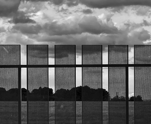 Título: Six walls