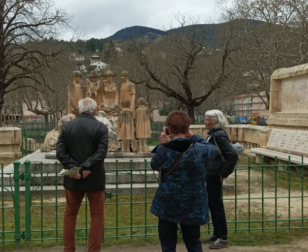 Visitors at Lodève war memorial