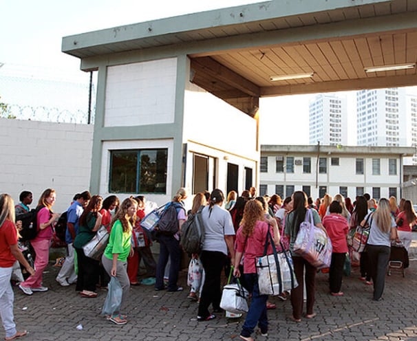 Visitação à comunidade-carcerária