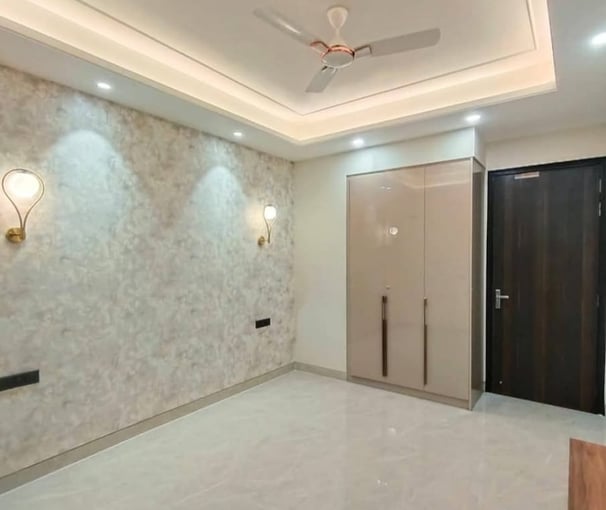 Designer Bedroom of 3 BHK Luxury Builder Floor Near 100 Feet Road — Chattarpur